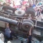 truck-accident-at-bhavnagar.jpg